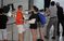 上海男主播程雷与小18岁娇妻现身机场被拍[高清大图]