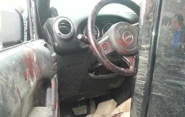 ������Ѷ��12��14������2�����ң�����������·��һ�������˼��ճ����������Ķ������ۡ�������·����ͣ�������⳵��������ʮ���ֳ�ש��Ϳ������ˣ������ճ��ϵ����Լ�ʻԱ���ˡ���������˺��������1��4�ˡ�Ŀǰ��������ץ��9���永�����ˡ������Ѿ�������ҽԺ���Σ�����Ҳ������顣ͼΪ�·��ֳ���