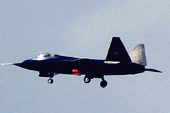 中国第二款四代机歼-31再次试飞 