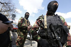 鸟尽弓藏？克里米亚解散民兵自卫队