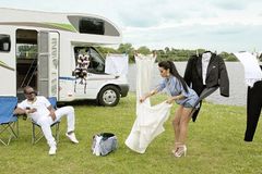 两位名人的房车蜜月之旅