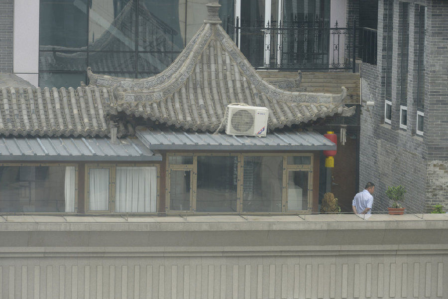 我刚接手一酒店会计,求一份酒店用的 EXCEL账