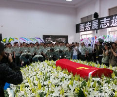 云南震区落水牺牲谢樵追悼会现场