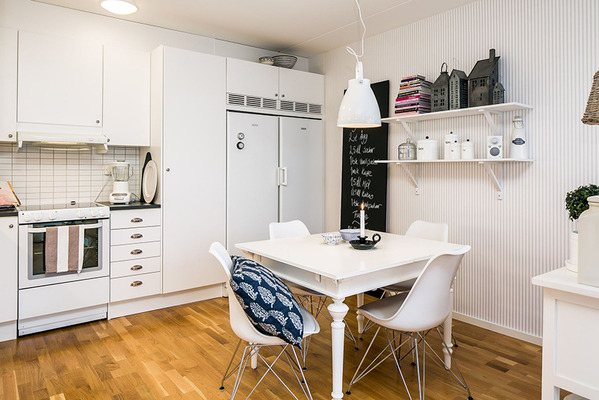 用空间转换心情 瑞典黑白搭配公寓让心舒适栖息