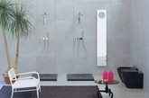 谁规定浴室就得是一成不变，意大利家居设计公司设计的这一浴室系列，宽广的空间和简约新奇的布局使其尽露奢华和未来感，丰富的主题和功能性出乎浴室在人们心目中的单一印象，看似简单点缀却浑然一体的空间环境，为其带来超越室内的一面。（实习编辑：刘宁馨）