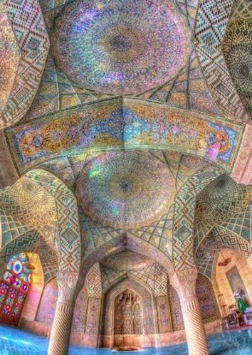 妙不可言的瓷砖拼花 窥见宇宙的清真寺穹顶