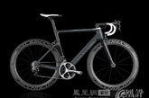 AEROAD CF SLX公路自行车。