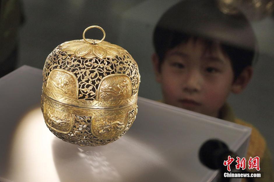 曝光南沙群岛被菲律宾占领的八个小岛美丽风光