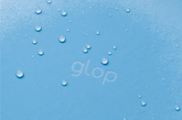 “GLOP”是一组拥有各种功能的食物容器，由西班牙设计师berta julià sala创作。这些容器可以作为一个杯子、面条碗、碟、瓶、搅拌碗，或其它任何东西你能想到的。白金硅胶材料独具的柔软性，让用户可以通过简单的手势任意更改器皿的形状，使液体更精确地流到另一个容器中。（实习编辑：谭婉仪）