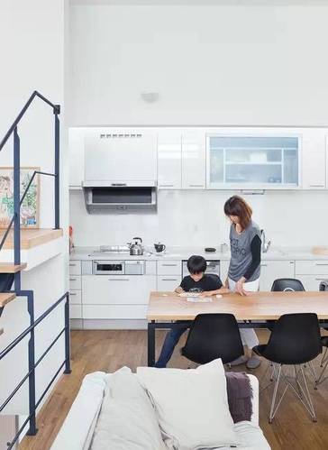 聪明的空间居住学  7间有意思的日本狭小住宅