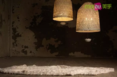 Melting Pot
灯具由织物灯罩作为形状和装饰，其光学设计、线条、方格，形成一个优雅的灯具设计。

