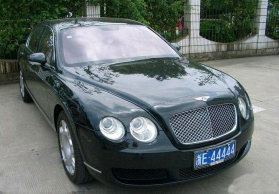 实拍捷克超市物价 价格稳定人民生活很小资