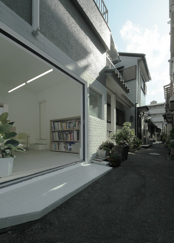 日式极简住宅 由年久失修木屋改建而成
