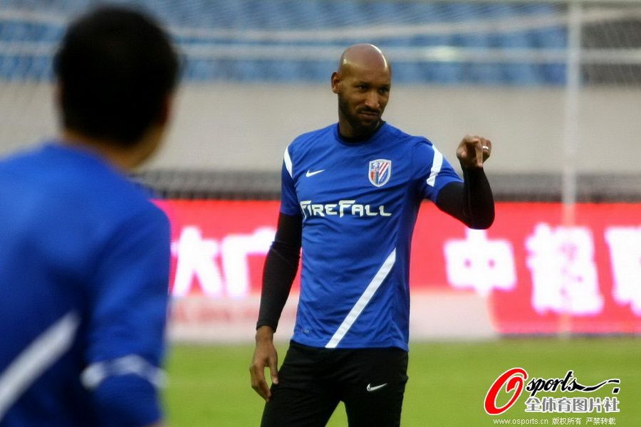 上海申花杭州踩场 阿内尔卡心态轻松[高清]