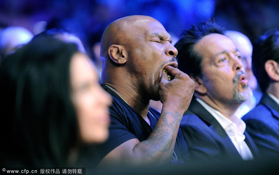 泰森:乱交染性病忍痛比赛没想过自己活过40岁