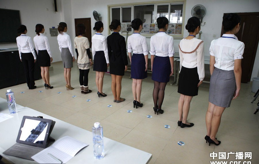 <em>南航</em>深圳<em>招空姐</em>+承诺入职1年内收入6至8万元