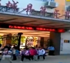 男孩下体被女老师踹流血
