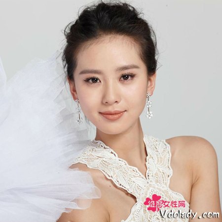 夏日完美肌肤 刘诗诗分享五个美容护肤心得