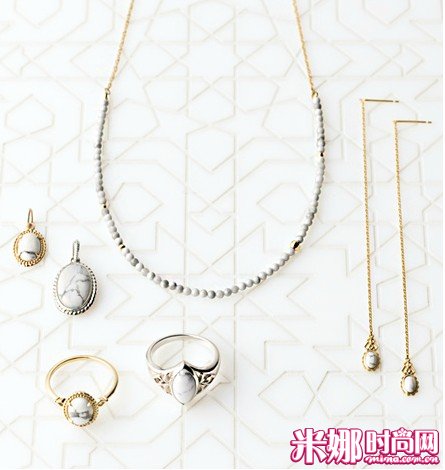 伟德bv1946官网金价突破3610美元创新高老铺黄金净利润暴涨近300%