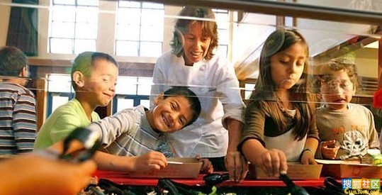 中国儿童转基因试验!看美国穷人富人孩子的午