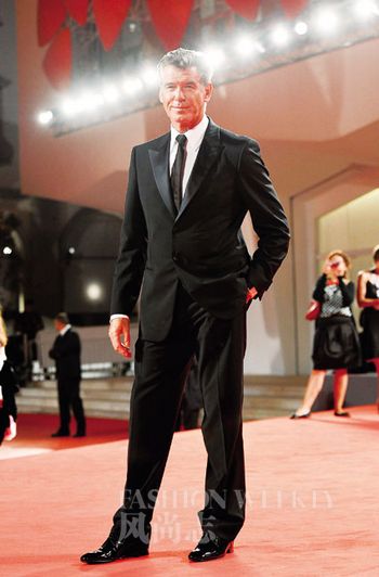 　　Pierce Brosnan