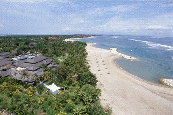　　巴厘岛CLUB MED有着青葱的梯田和风情独特的海景