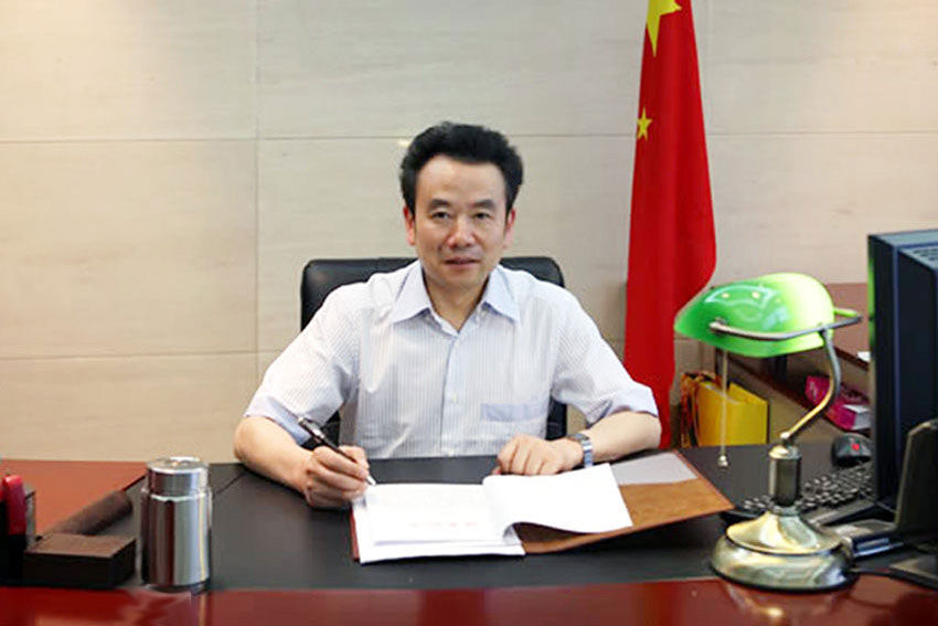 四川1年8名企业大佬被调查 多涉两高官案件(名