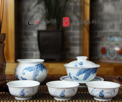 改日中国茶具市集做出领会记者也听闻有瓷器大师看待(图1)