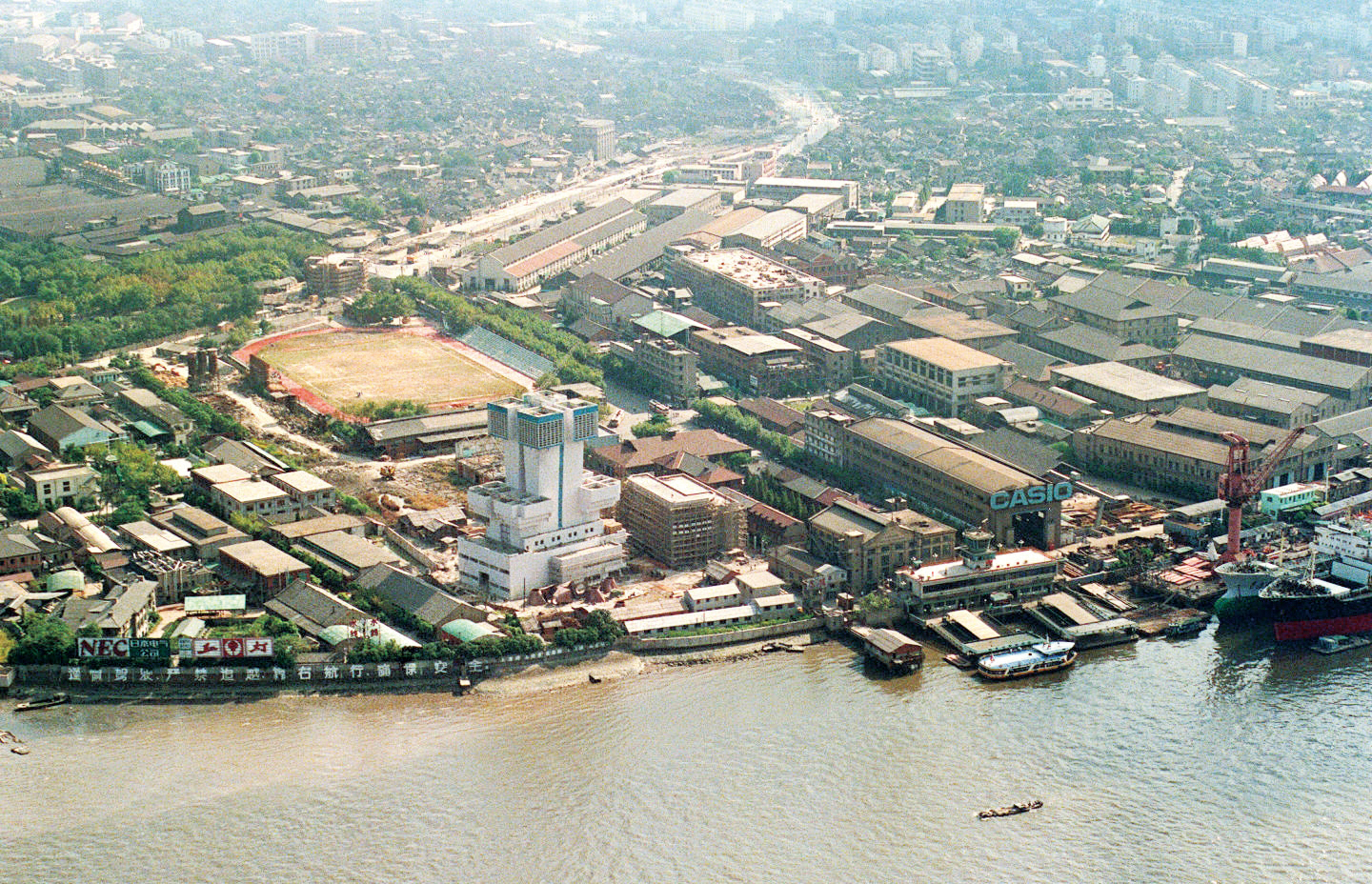 至真至诚朱镕基:对有的政府干部吃吃喝喝最生气(图)_财经_凤凰网