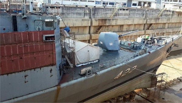 今年2月，2艘“纳来颂恩”级护卫舰均开始升级改造工作