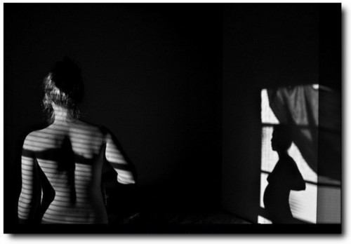 美国摄影师记录女友怀孕生子全过程