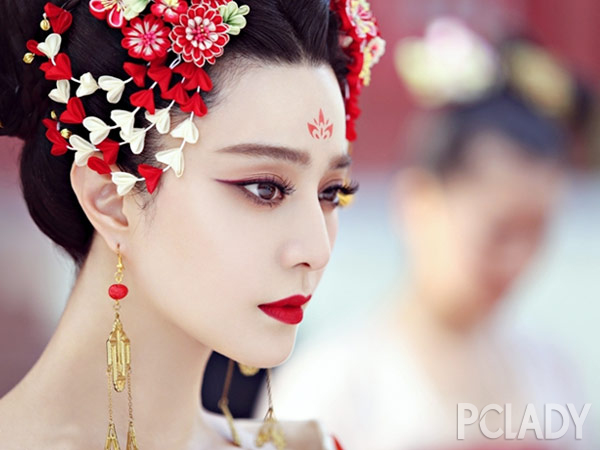 不靠整容靠化妆 范爷经典荧屏妆容回顾|范爷|推