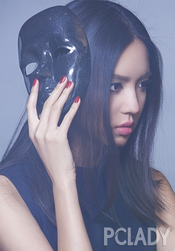 <em>黑长直</em>女神完爆清纯佳人|长发|直发_凤凰时尚