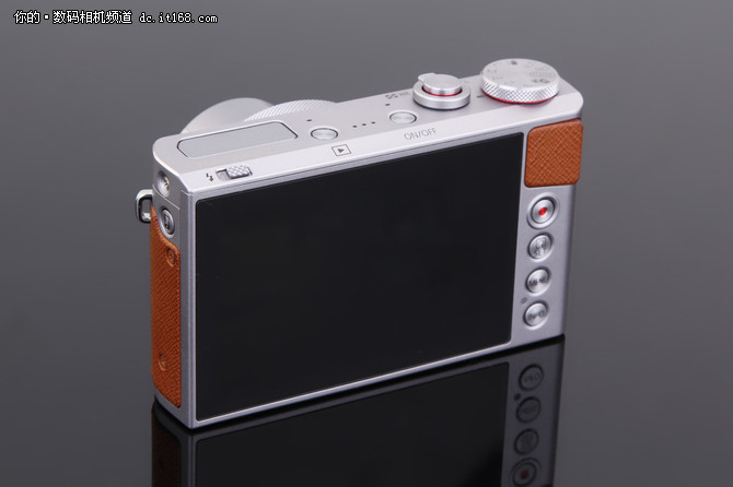 小巧便携颜值高佳能PowerShot G9X外观