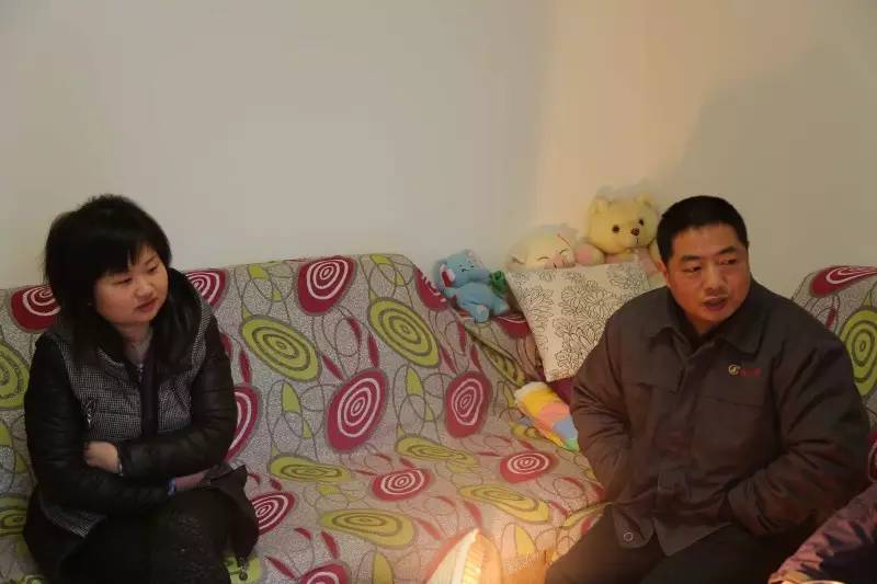 总经理落马,被曝裁员,供给侧改革……过去的一年,关于武钢的舆论风暴从未止歇。正在召开的两会中,武钢现任工董事长、党委书记马国强首度对媒体公开表示,武钢员工数量将从现有的8万人减至3万人,再次点燃话题。