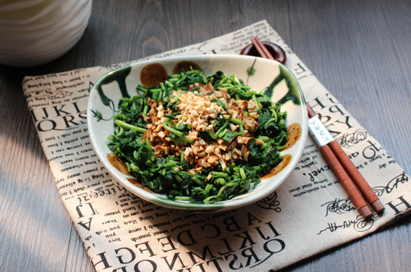 安徽人爱吃草 马兰头拌香干|马兰头|香干_凤凰