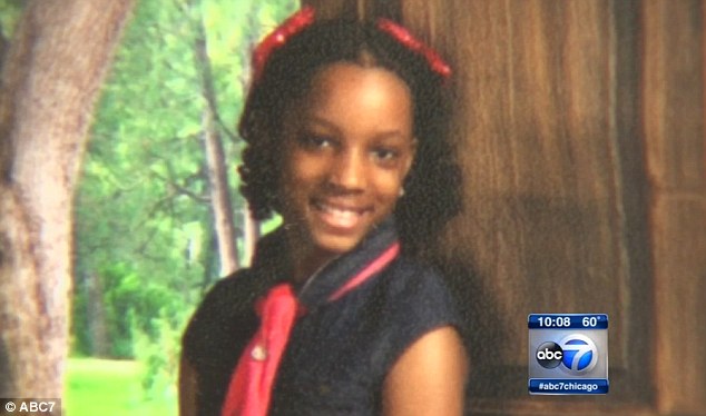 <em>绑匪</em>当街<em>绑架</em>10岁<em>小女孩</em> 6岁男孩几脚将其踹跑