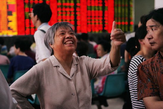 凤凰知道2014年12月5日:中国股市的春天又来了吗？