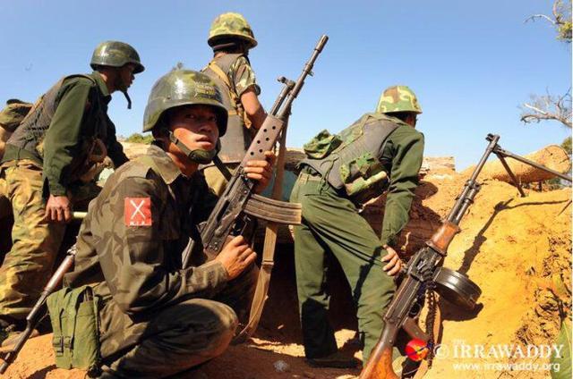 缅北战事全面升级 数百中国人已被困战区3天