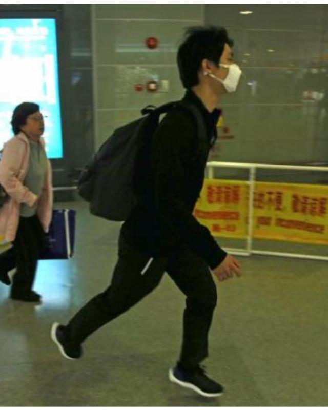 羽生结弦抵沪耍大牌 日网友忧其被中国粉丝骚扰