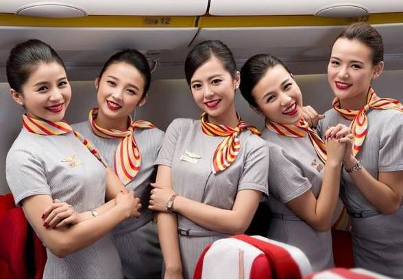 制服诱惑:全球空姐哪家是你的最爱?