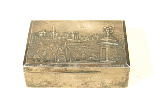 刻有上海外滩风景的银盒