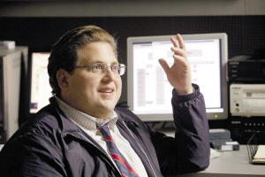 　　《点球成金》中，乔纳出演耶鲁大学经济学高材生