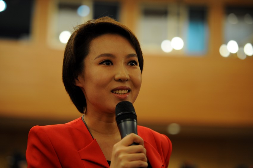 委员谈促进教育公平提高教育质量记者会:中国