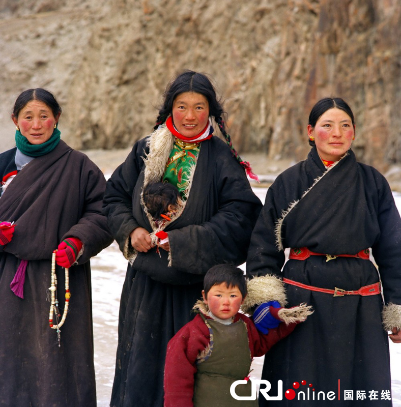 少数民族服饰大观系列图片报道:藏族服饰
