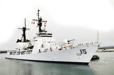 菲律宾海军最大、最先进的军舰“格雷戈里奥·德尔皮纳尔”号,其实是一艘二手准军舰。本版图片均据新华社