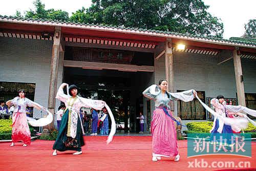 中学社团开放日 不爱校服爱汉服
