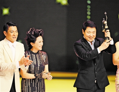 《桃姐》囊括五项大奖