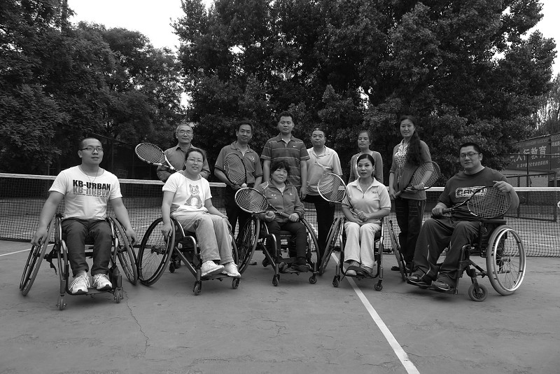 郭荣芳和她的轮椅网球队:无法奔跑 却要击打出