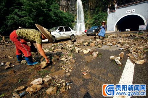 凯里:洪水过后 满目疮痍